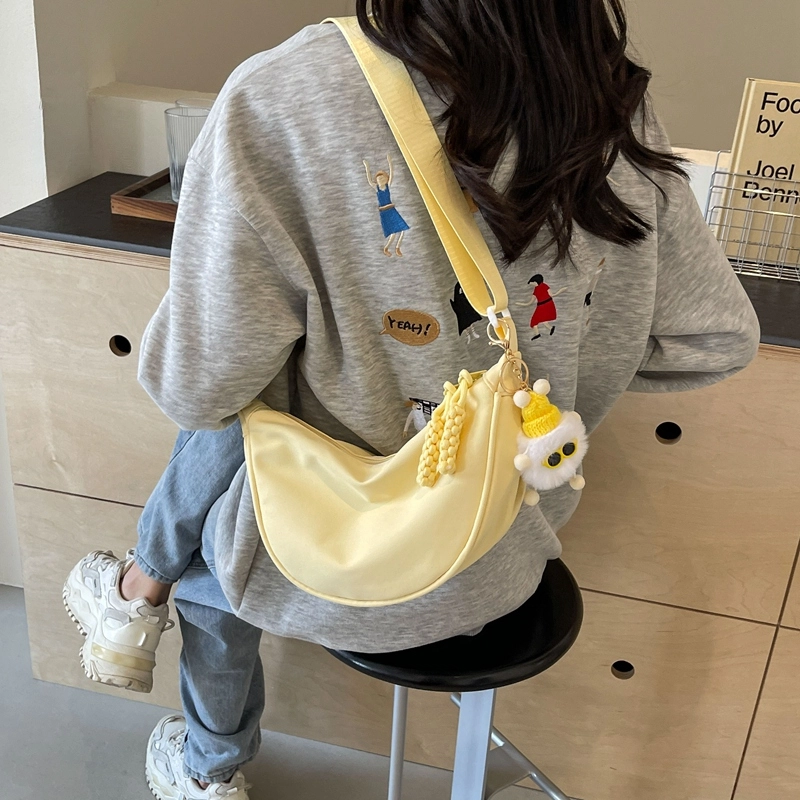 班亚奴 高颜值单肩包春夏时尚简约休闲百搭 布 斜挎包 男女同款情侣款 黑色/米白色/粉色/黄色/绿色