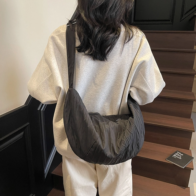 班亚奴 韩风简约百搭 布 单肩包 男女同款情侣款 多色