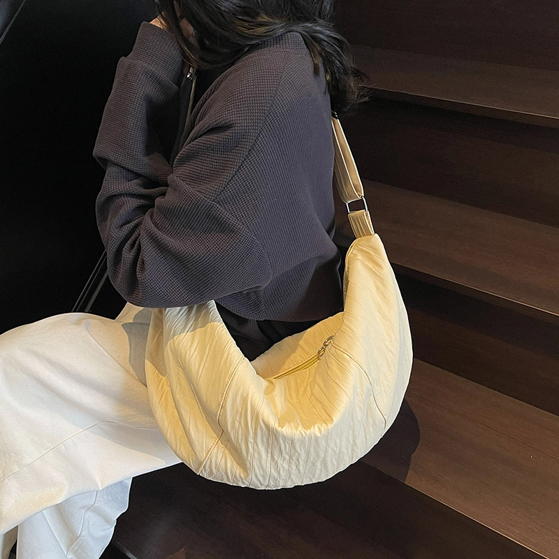 班亚奴 韩风简约百搭 布 单肩包 男女同款情侣款 多色