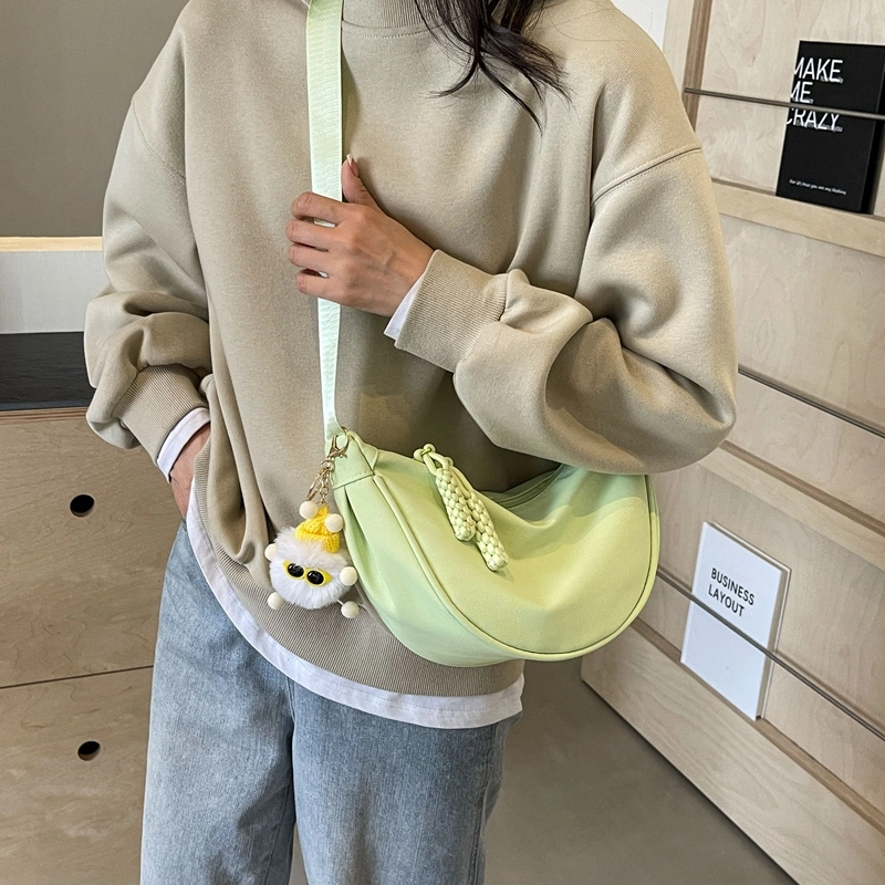 班亚奴 高颜值单肩包春夏时尚简约休闲百搭 布 斜挎包 男女同款情侣款 黑色/米白色/粉色/黄色/绿色