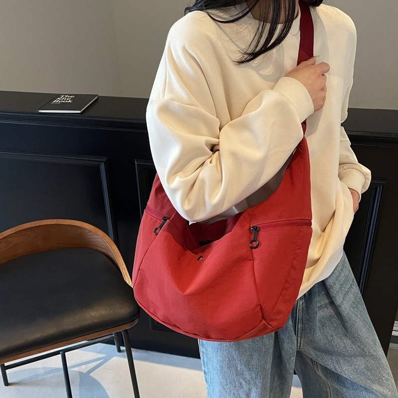 班亚奴 小众时尚高级感简约百搭 布 单肩包 男女同款情侣款 多色