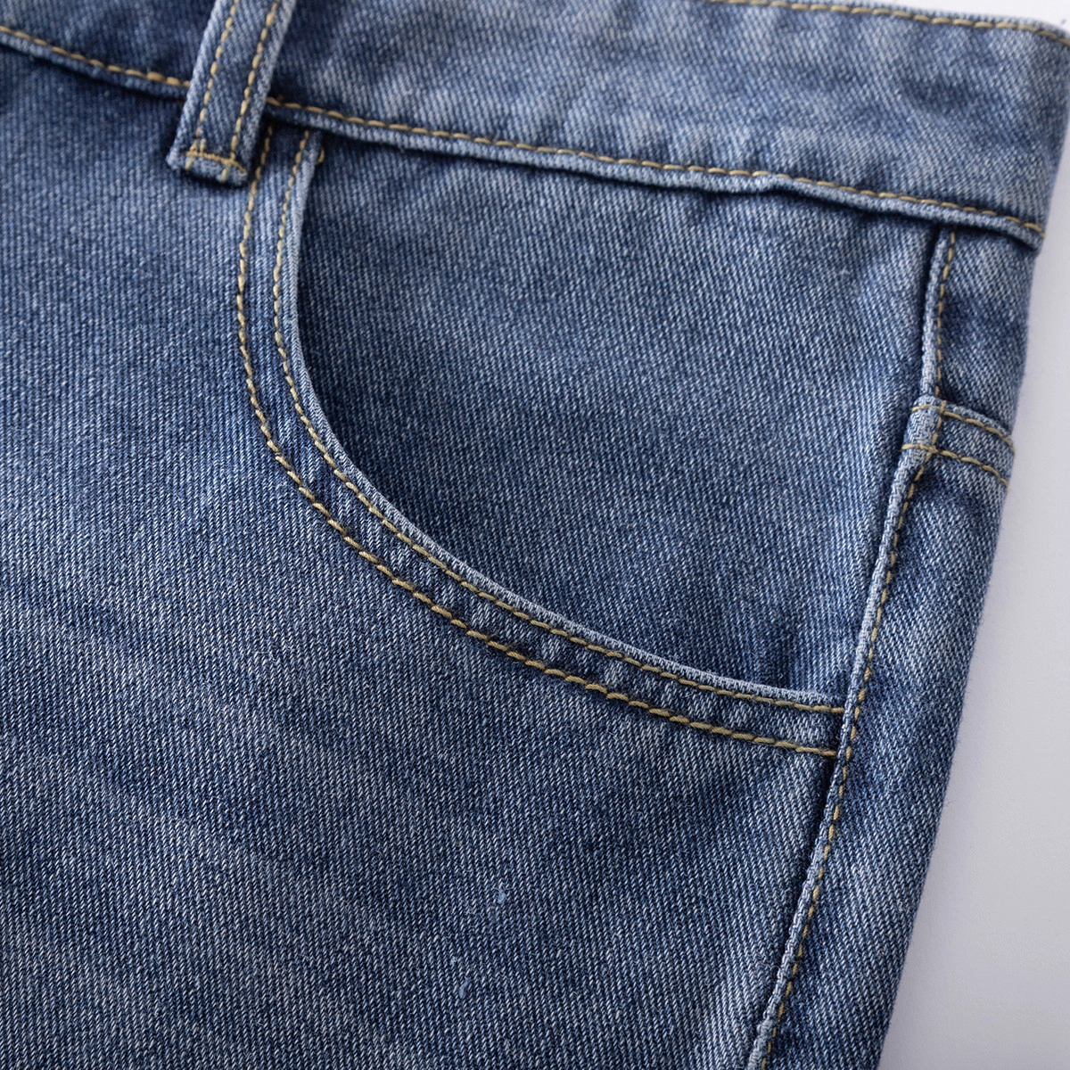 7 FOR ALL MANKIND
