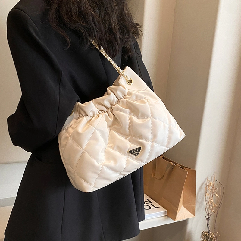 Jade en plus PU