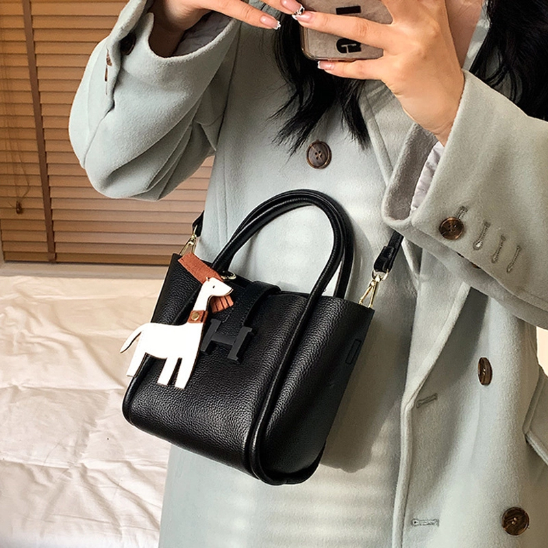 Jade en plus PU