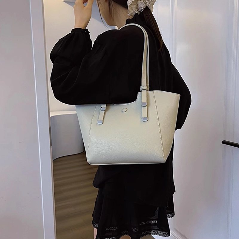 Jade en plus PU
