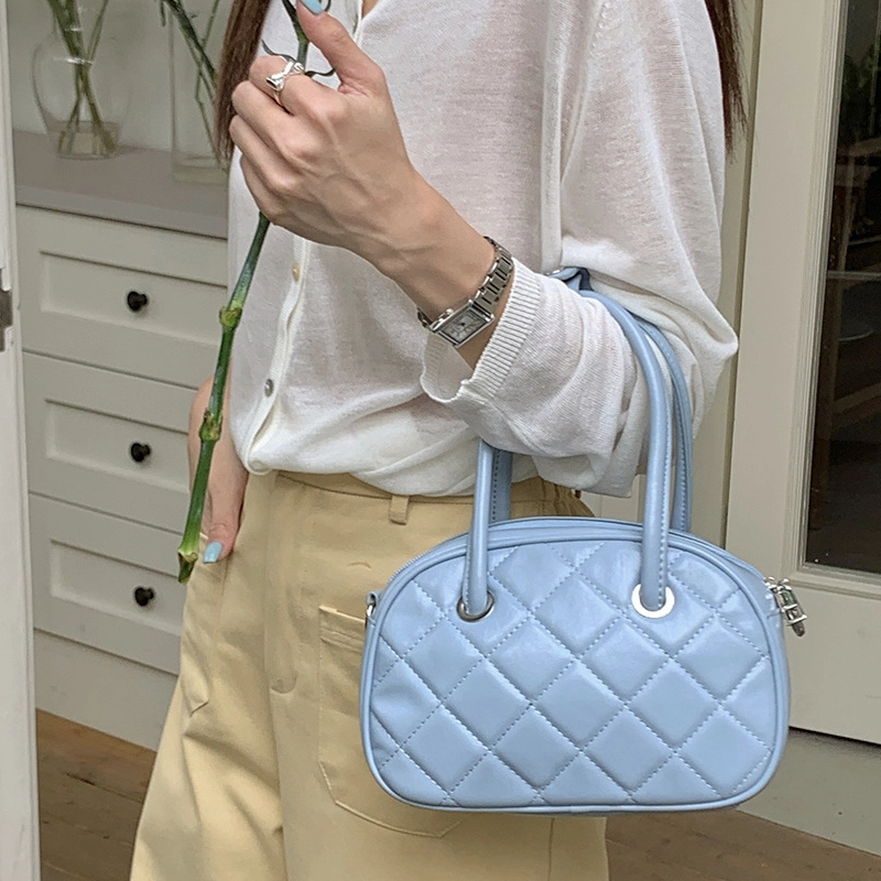 Jade en plus PU