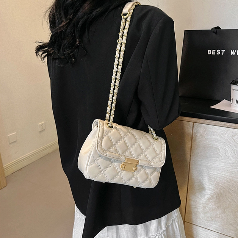 Jade en plus PU