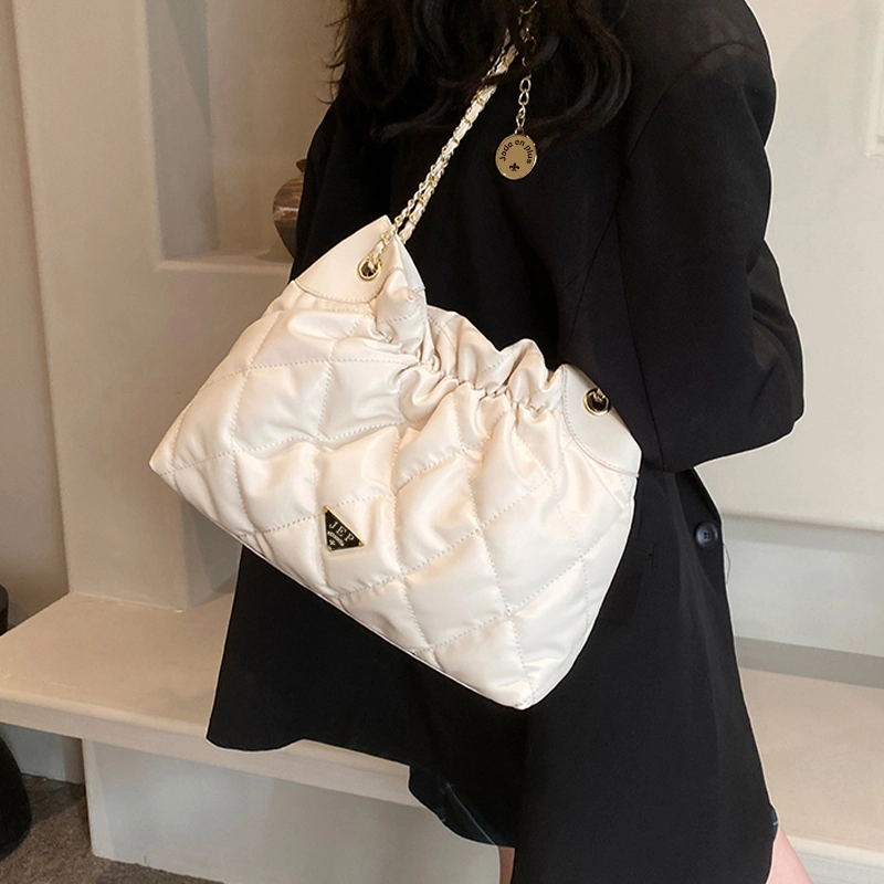 Jade en plus PU