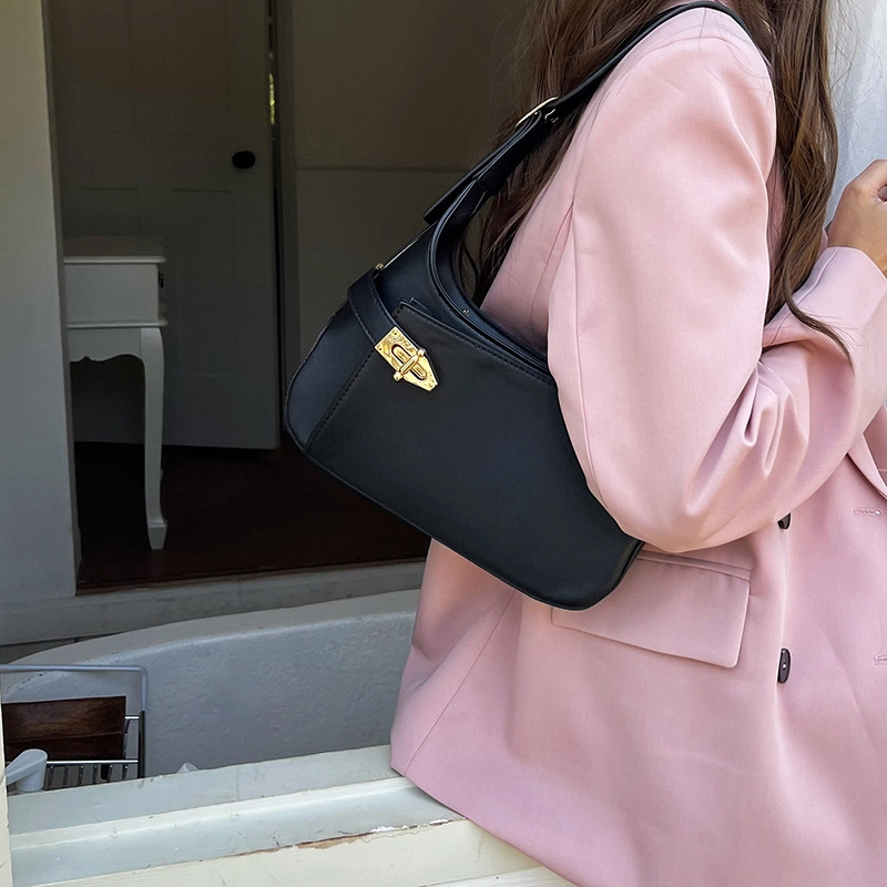 Jade en plus PU