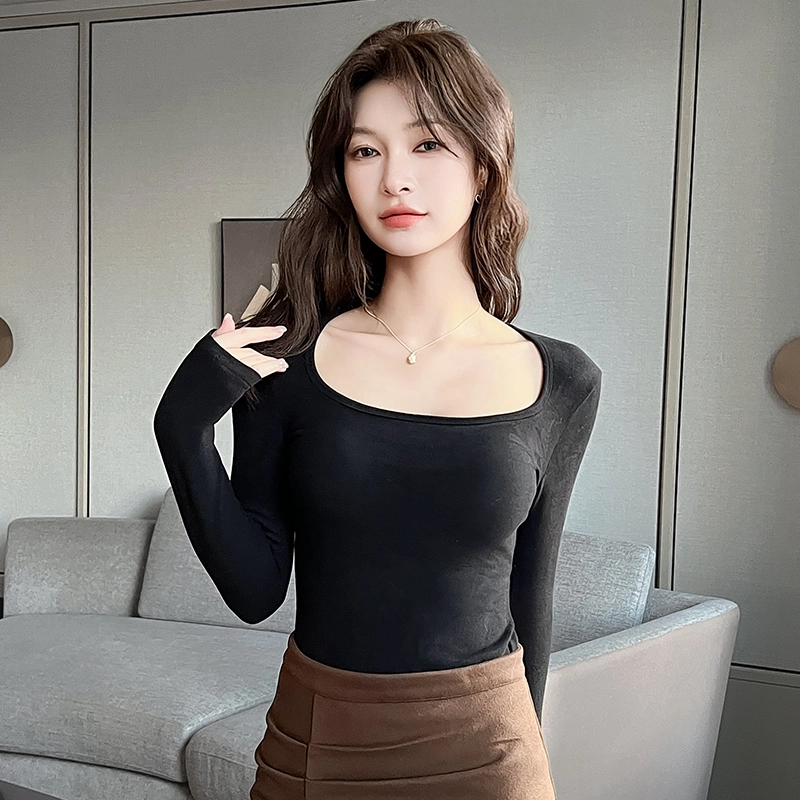 多情猫 修身纯色舒适百搭气质带胸垫保暖上衣 女款