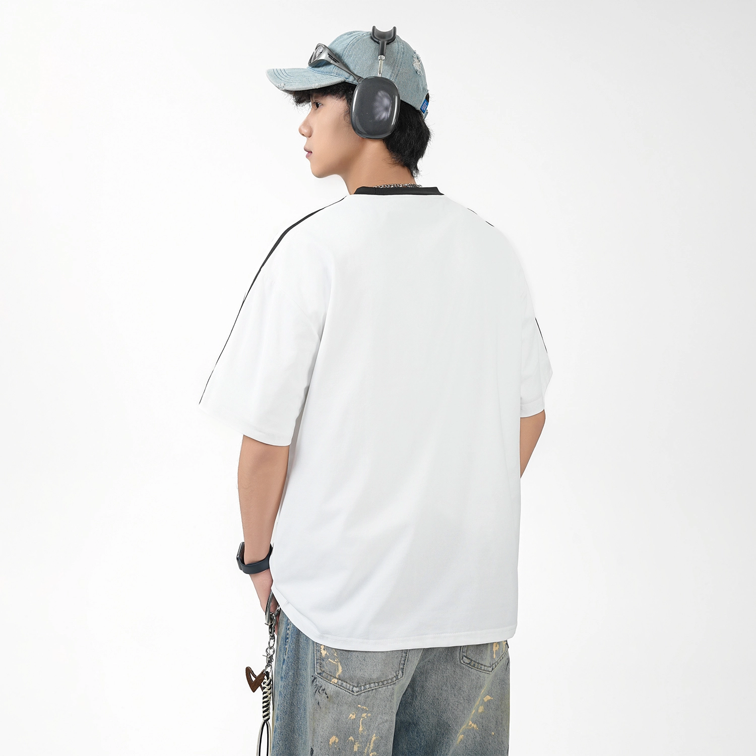 EVE Jeans LogoT