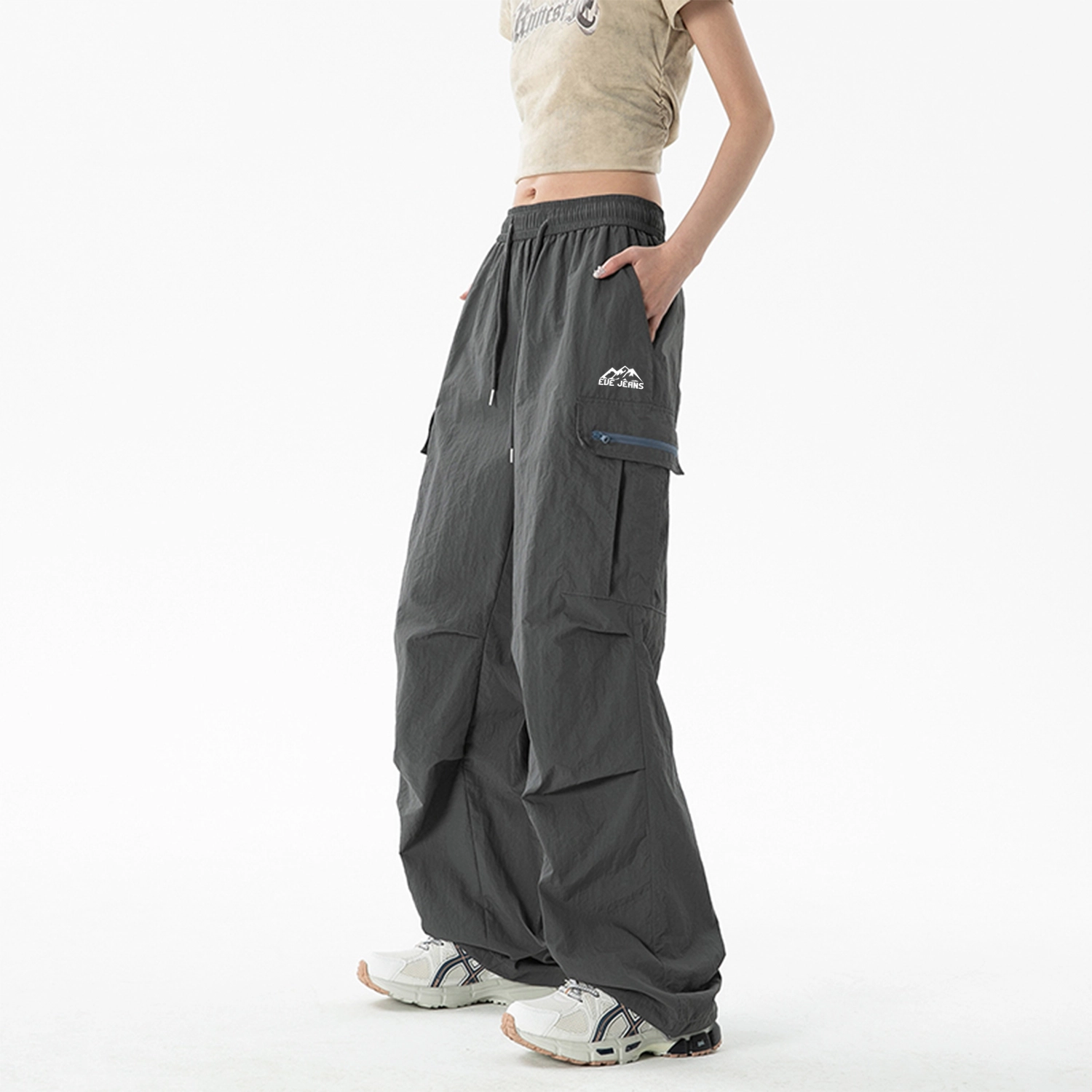 EVE Jeans logo