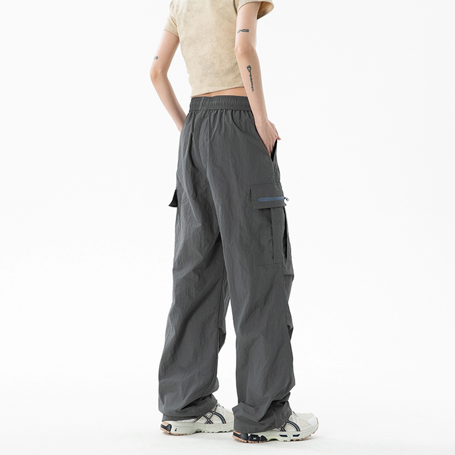 EVE Jeans logo