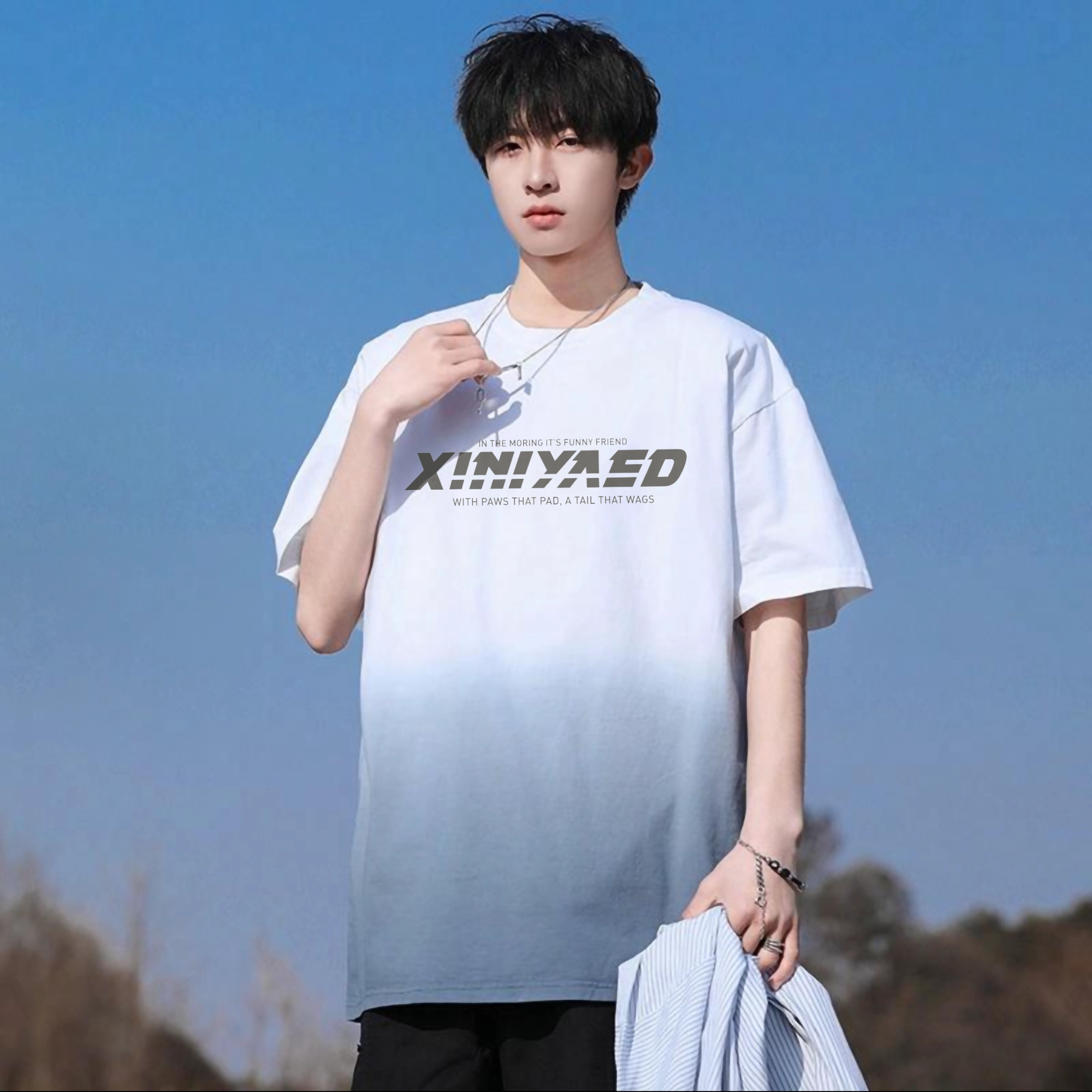 XINIYA TRAVEL logoT