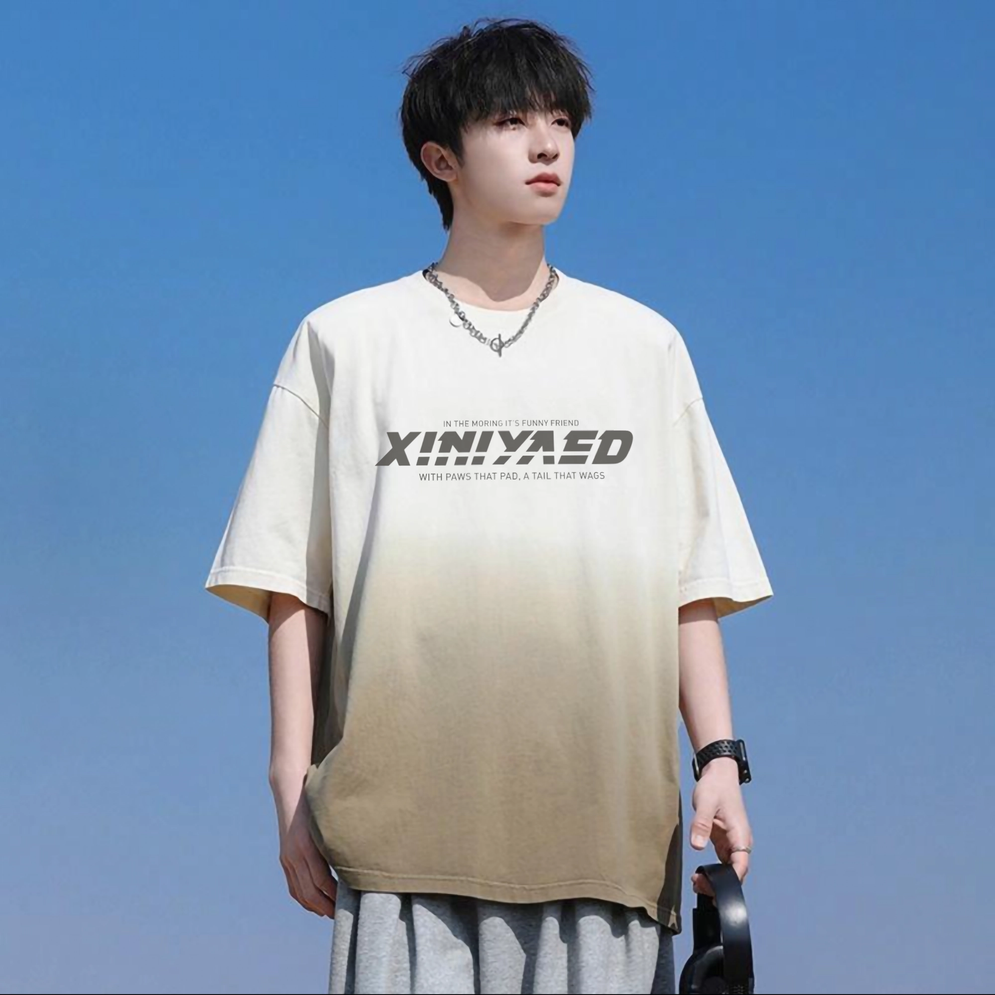 XINIYA TRAVEL logoT