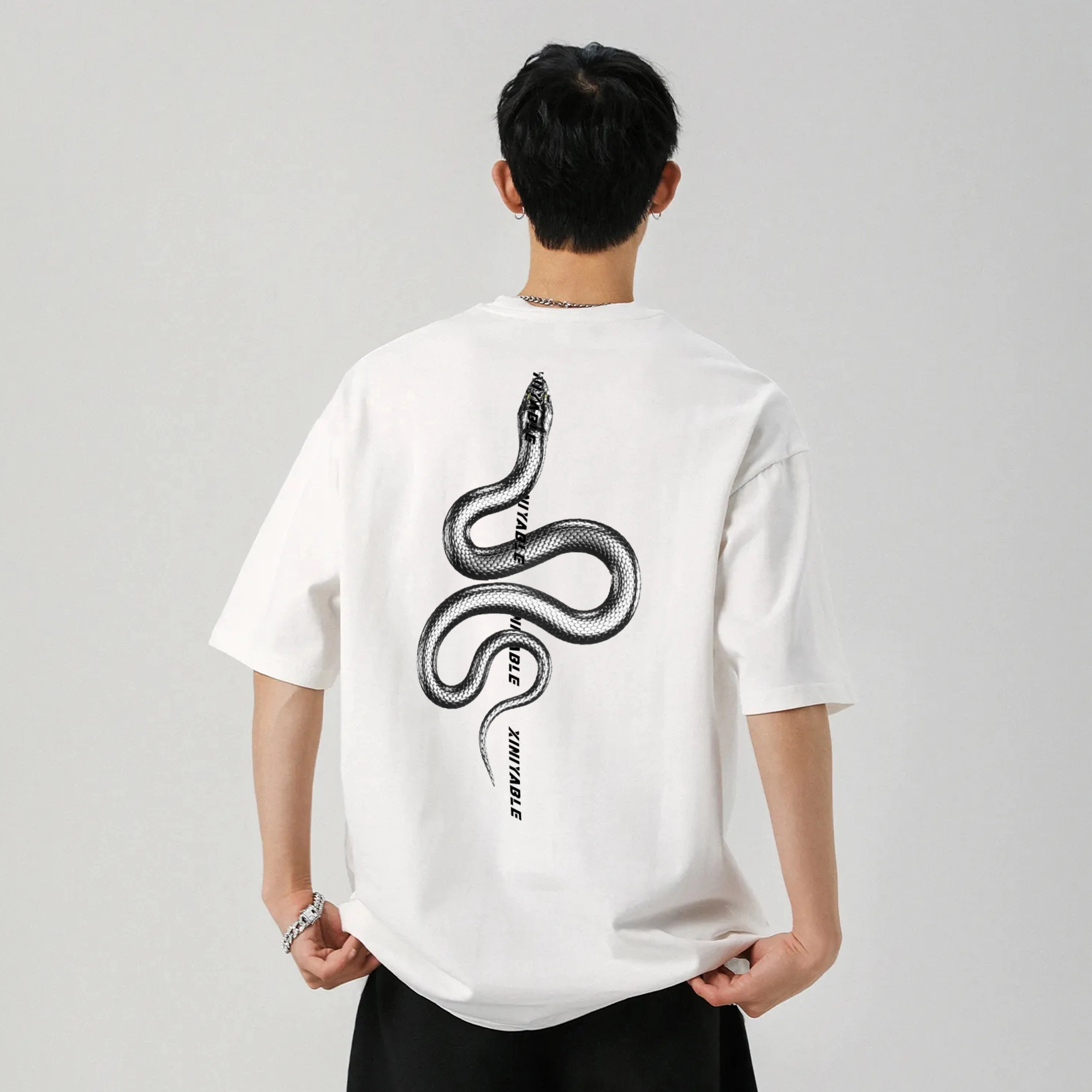 XINIYA TRAVEL logoT