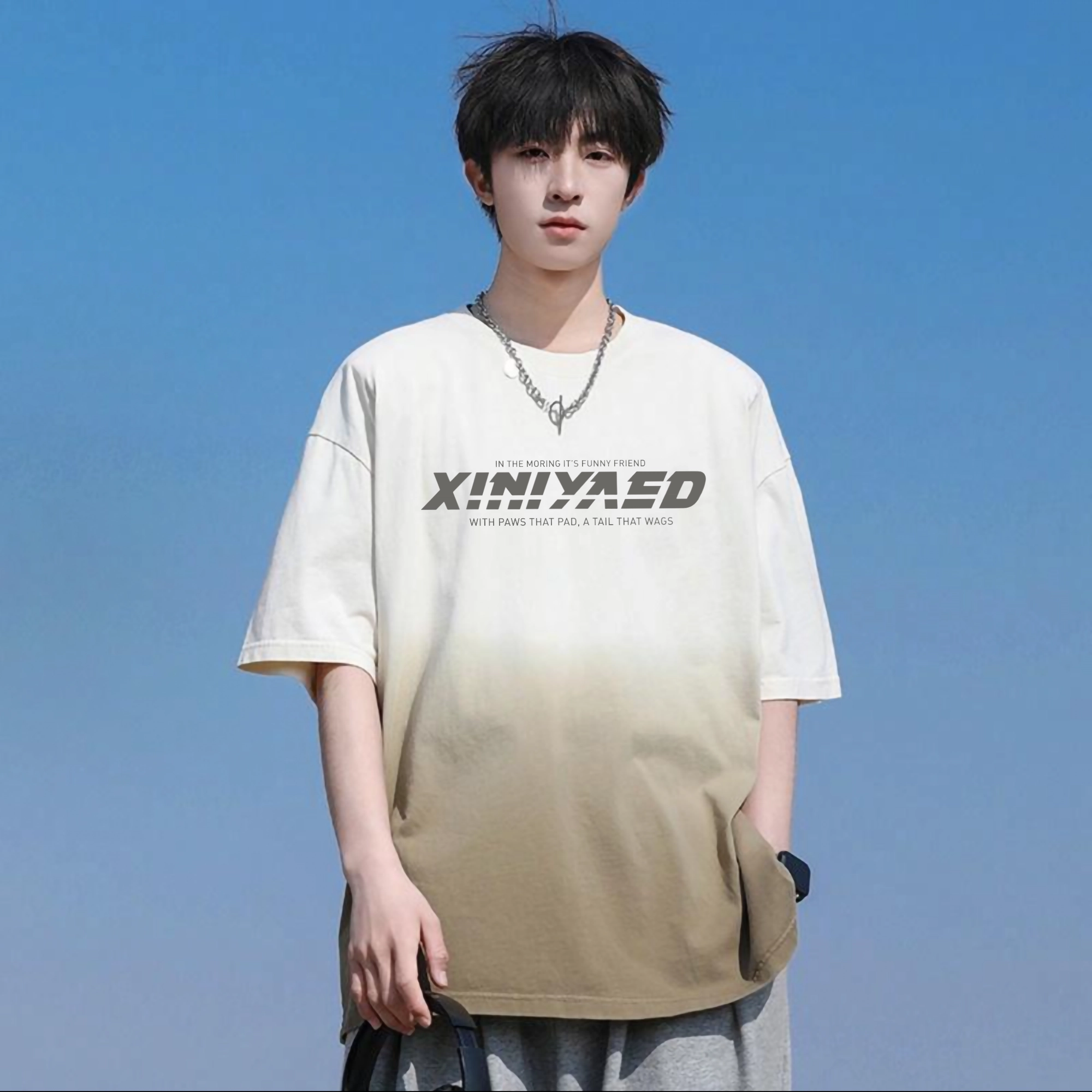 XINIYA TRAVEL logoT