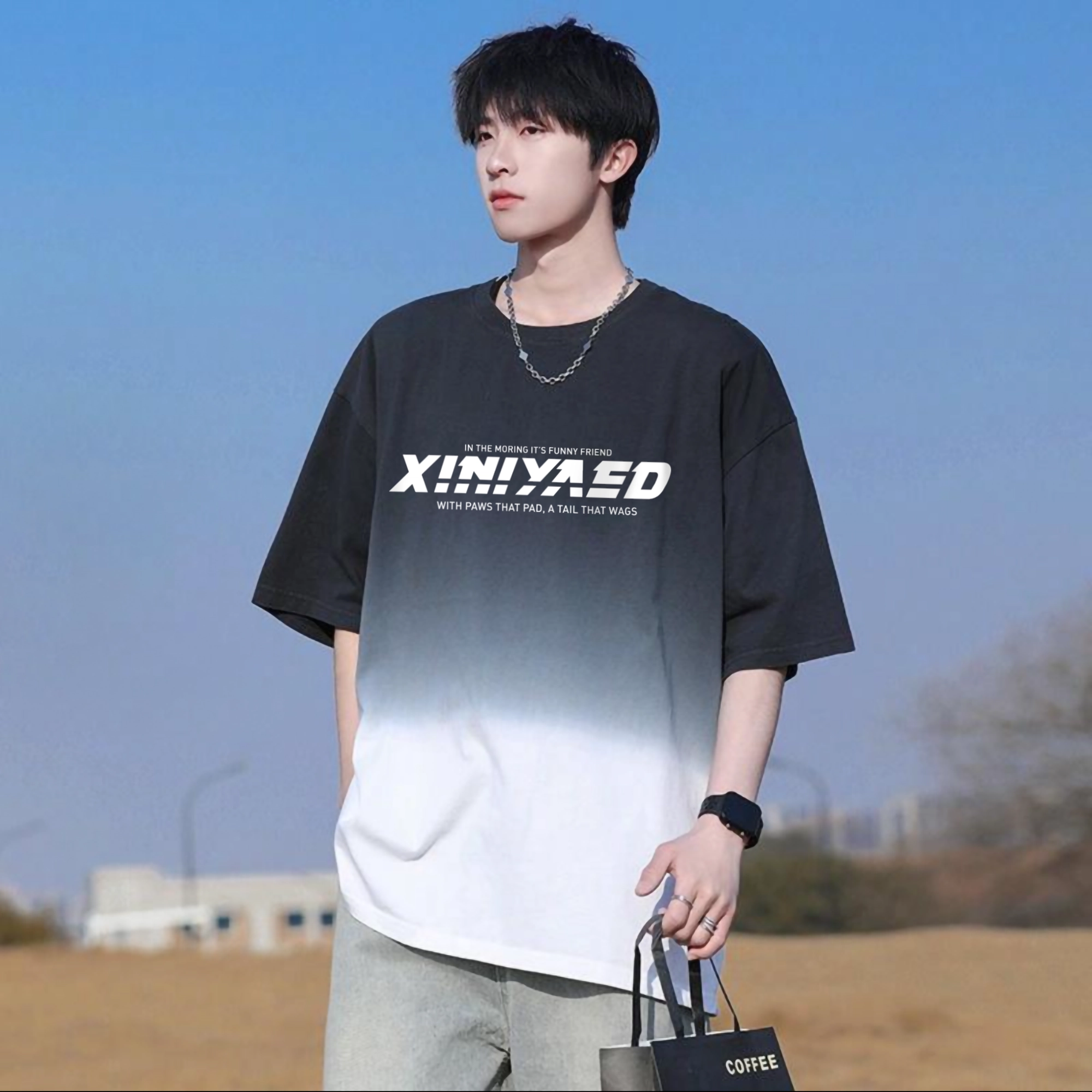 XINIYA TRAVEL logoT