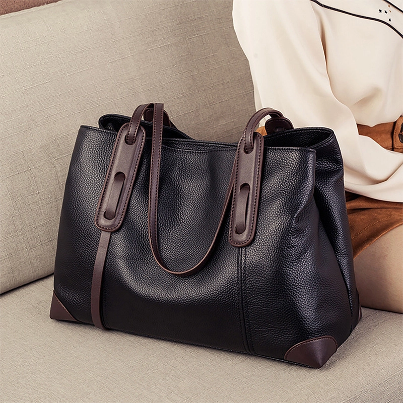 PESASRIE Tote