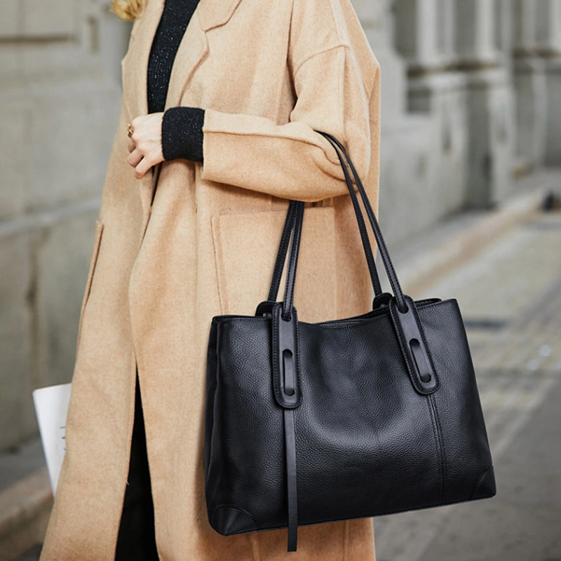PESASRIE Tote