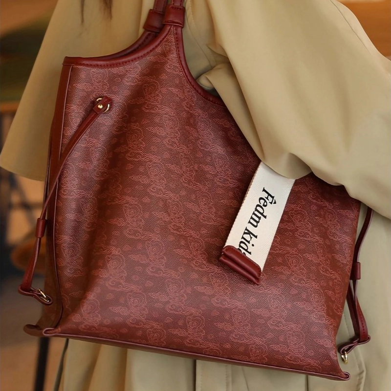 PESASRIE PVC Tote