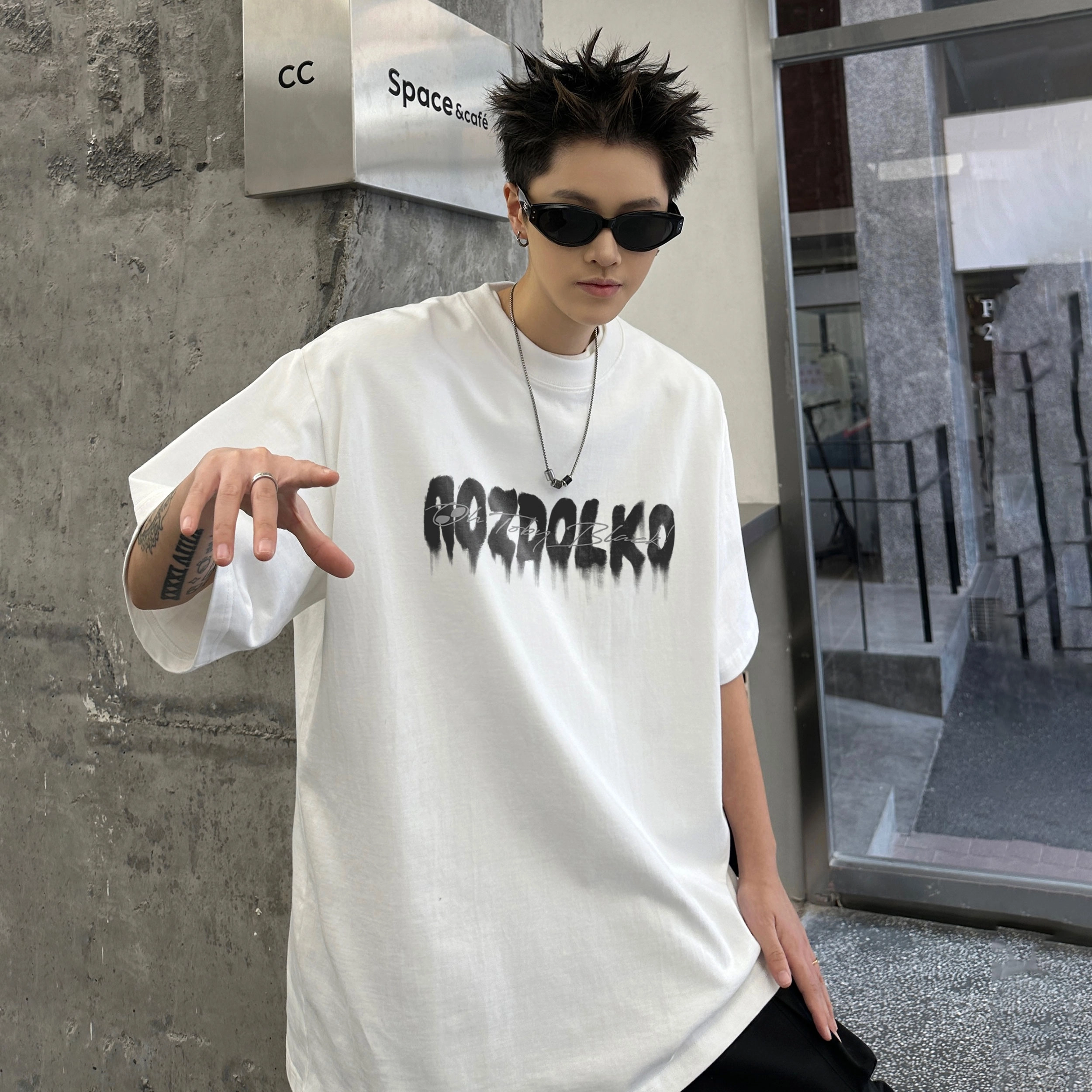 a02 LOGOT