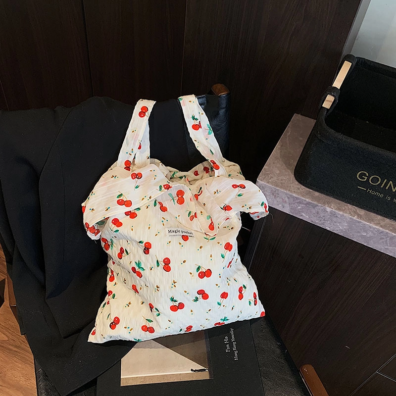 奕旅 春夏季樱桃碎花大容量高级感小众斜挎包手提包雪纺荷叶边托特包 布 单肩包 常规 女款 白色/黑色