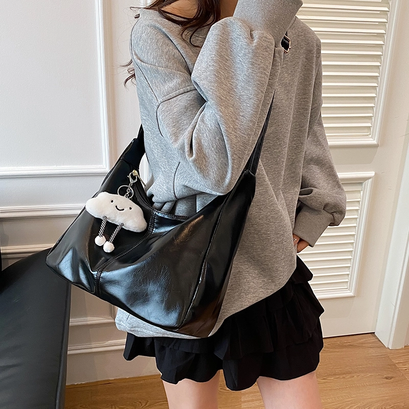 ZAVC PU Tote