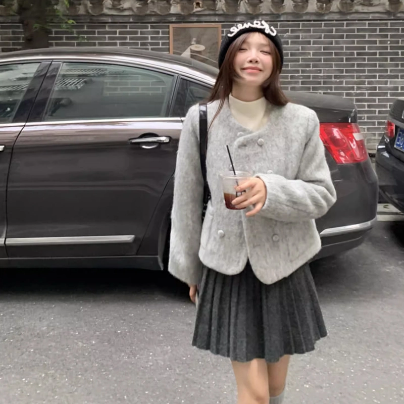 轻迎 小众高级感时尚百搭圆领气质宽松上衣截短外套 女款