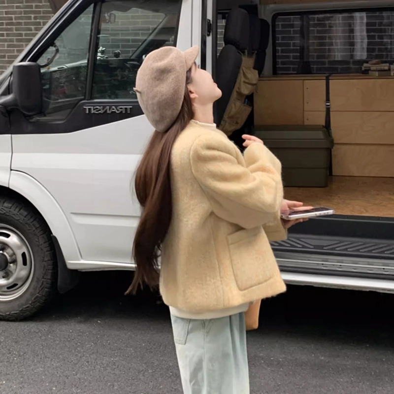 轻迎 小众高级感时尚百搭圆领气质宽松上衣截短外套 女款