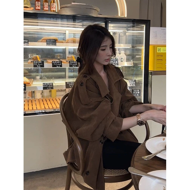 轻迎 设计感立领纯色宽松型复古风大衣 女款