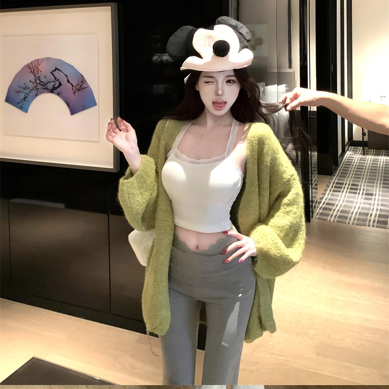 轻迎 时尚百搭宽松针织开衫外套蕾丝挂脖拼接吊带背心微喇叭长裤休闲套装 女款