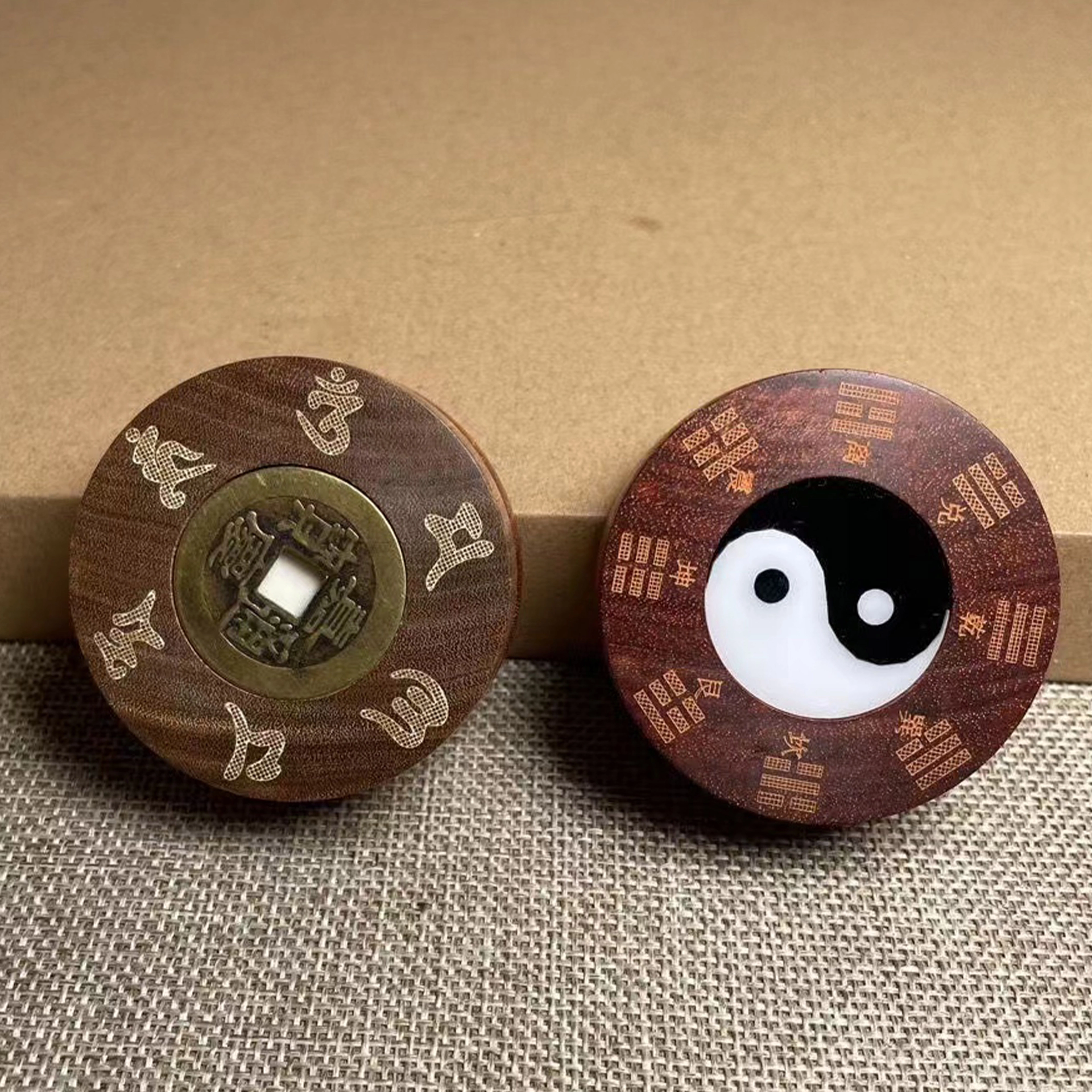 檀欣 新中式太极八卦时来运转 复古民族风设计解压随身携带文玩 招财纳福把玩工艺品 绿檀木 木作把件 男女同款情侣款 血檀 礼盒装