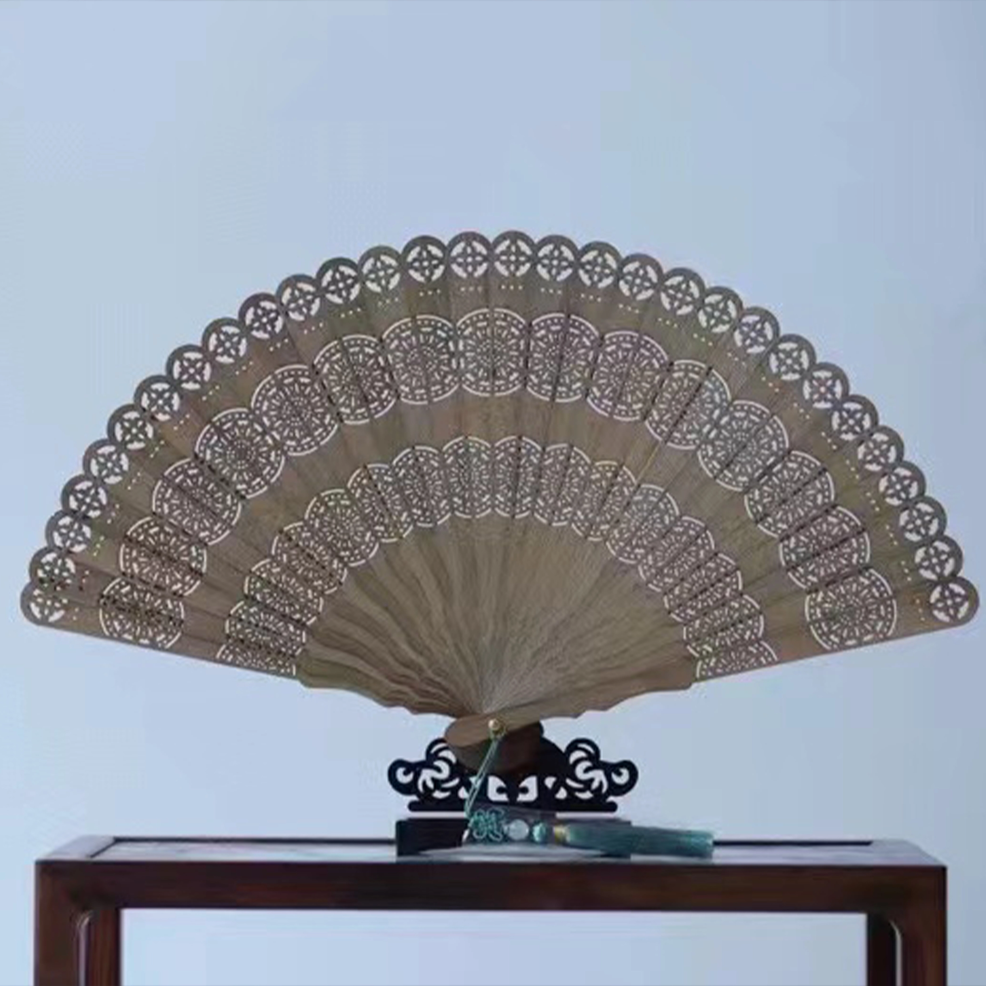 檀欣 国风 镂空雕刻花好月圆苏扇 复古折叠扇子舞蹈扇自带幽香工艺品摆件 楠木 木作把件 男女同款情侣款 楠木