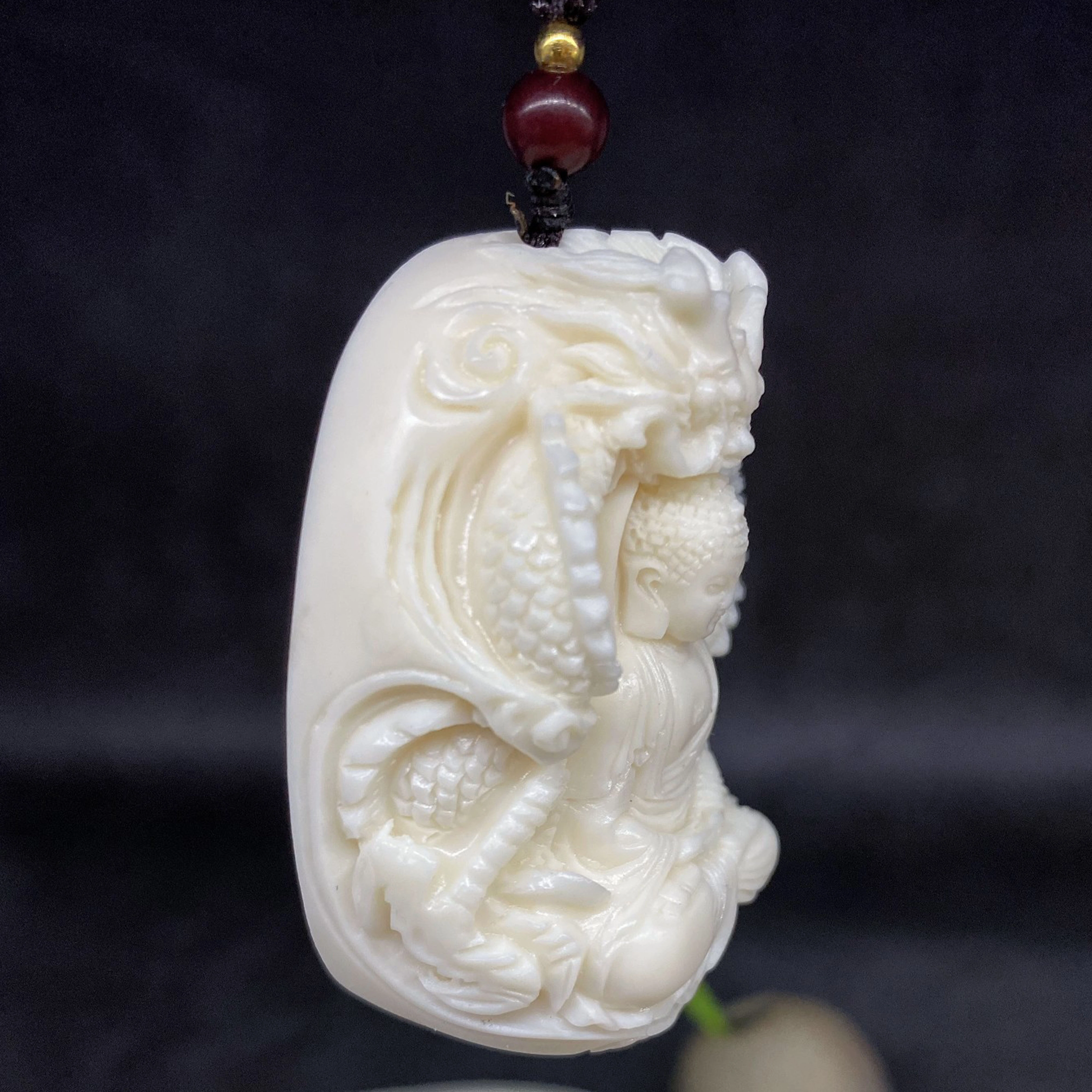 檀欣 雕刻龙佛 纳福平安吊坠 新中式国风 精致轻奢高级感 招财佛祖锁骨链装饰品 象牙果 菩提类项链 男女同款情侣款
