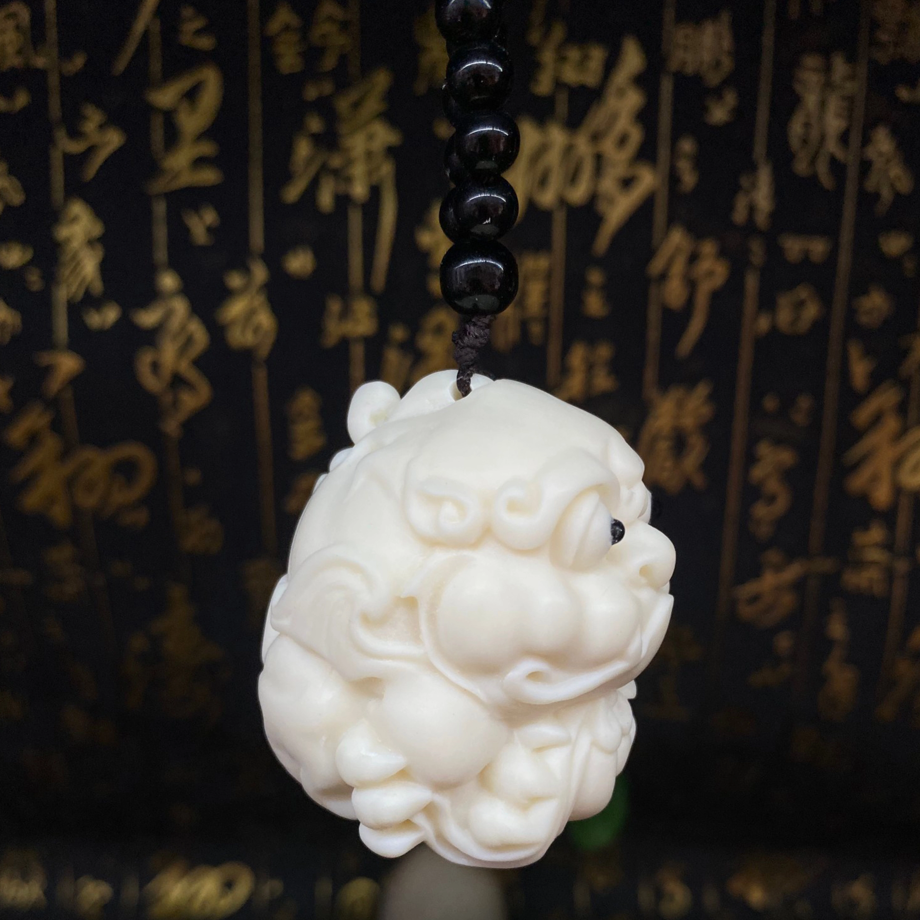 檀欣 国风 雕刻达摩祖师坐禅佛祖 纳福吉祥 复古新中式家居车载办公室博古架摆件 象牙果 手把件 男女同款情侣款