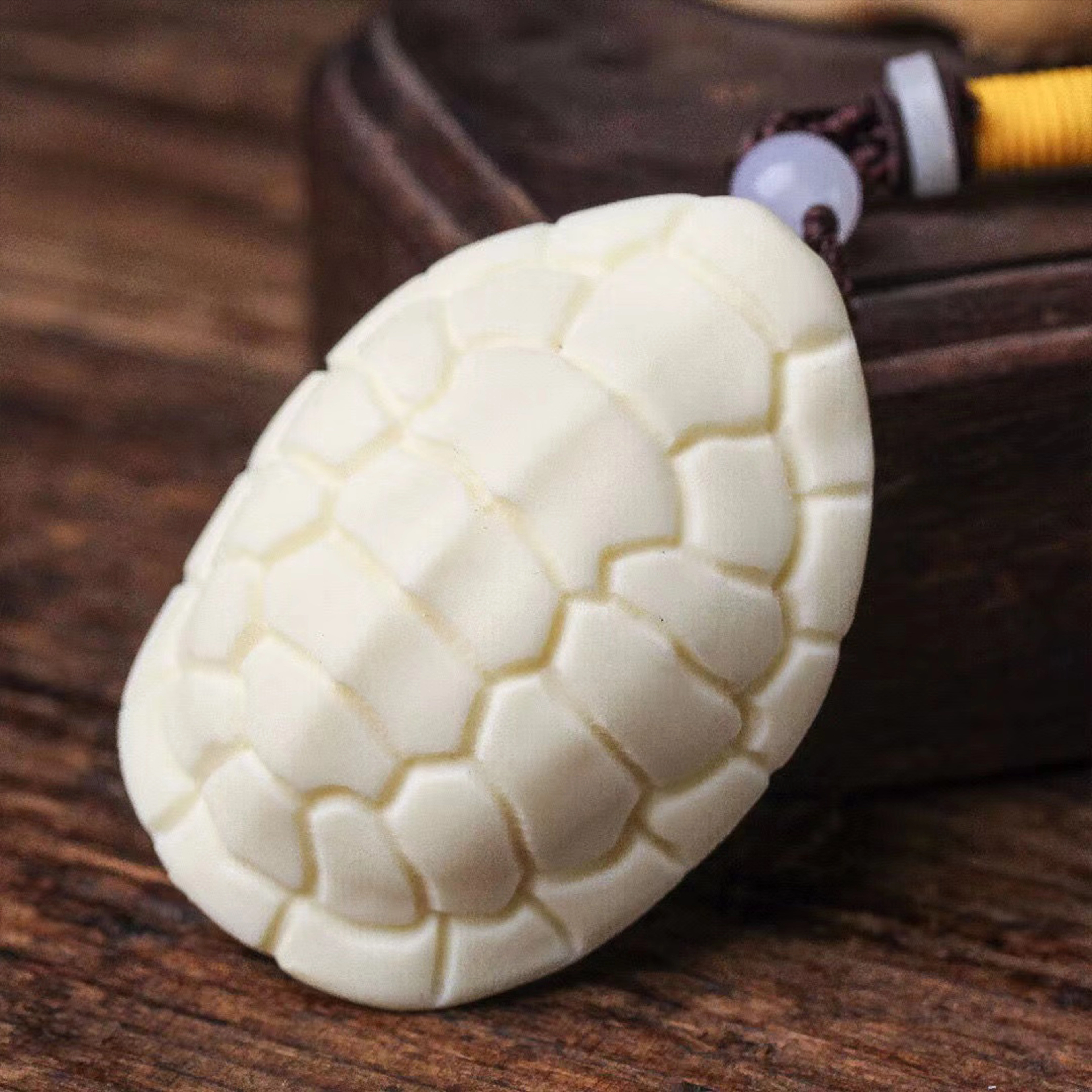 檀欣 新中式 雕刻富甲天下 招财平安祥瑞吉祥物 轻奢高级文玩工艺品 象牙果 手把件 男女同款情侣款 礼盒装