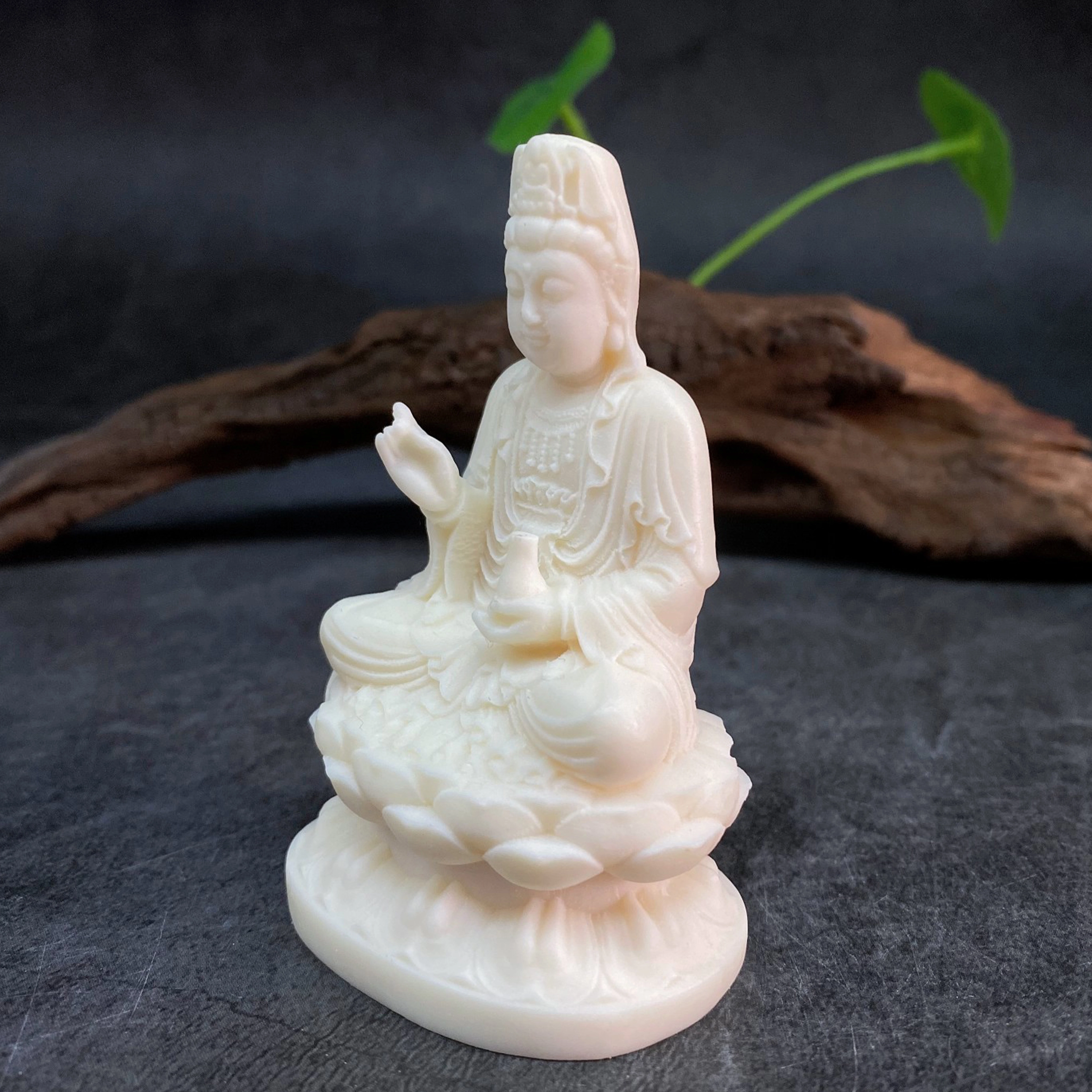 檀欣 新中式国风家居桌面招财纳福文玩装饰品 精雕净瓶坐莲观世音佛像平安 象牙果 菩提摆件 男女同款情侣款