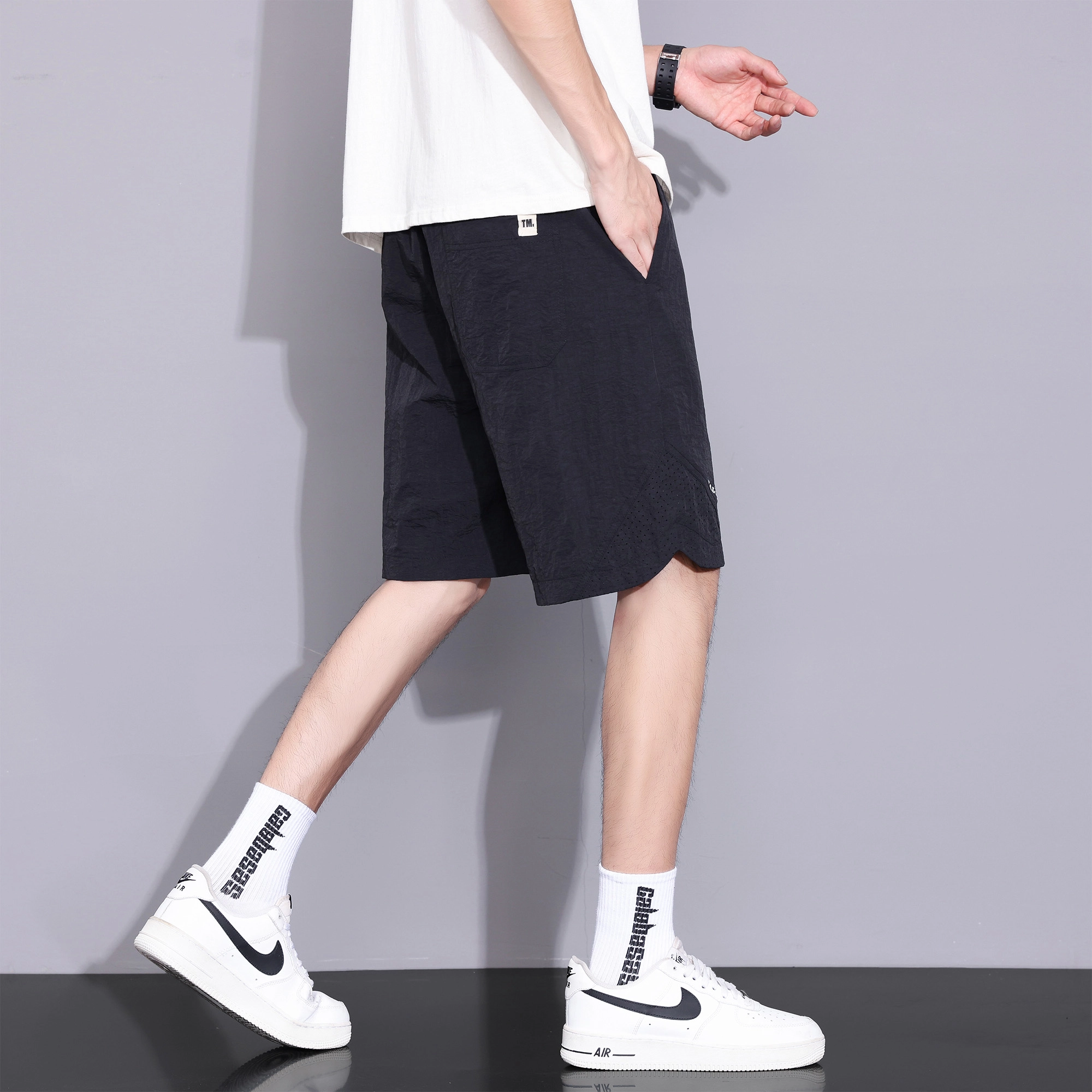 AWAO