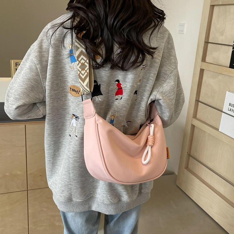 菲姿卓尔 简约百搭 布包男女通用情侣单肩包潮流街头 斜挎包 常规 男女同款情侣款 黑色/白拼黑/粉色/白拼棕