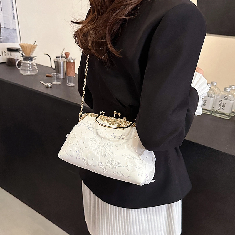 菲姿卓尔 新中式国风汉服元素古风搭配马面裙旗袍包包女 链条 洋气单肩包 女款