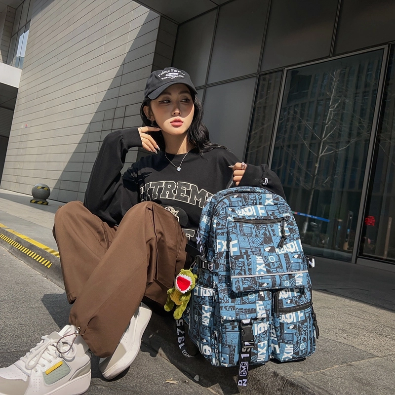菲姿卓尔 涂鸦漫画男生 尼龙 女时尚潮流双肩包 常规 男女同款情侣款 漫画白/漫画黑/漫画灰/英文黑/英文深蓝/英文白蓝/英文白绿