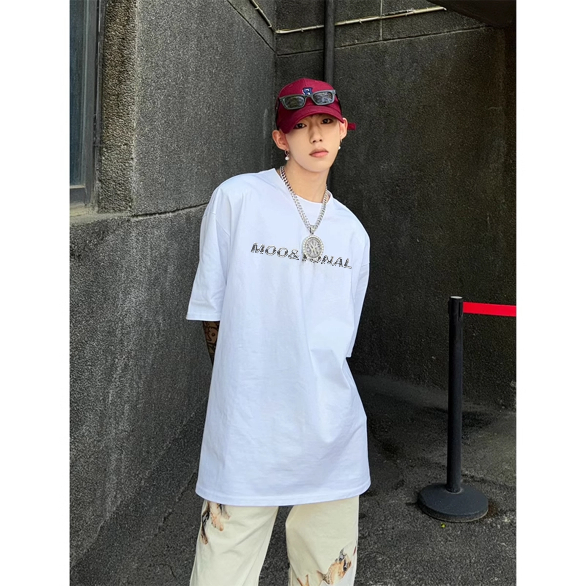 MOOTONAL T