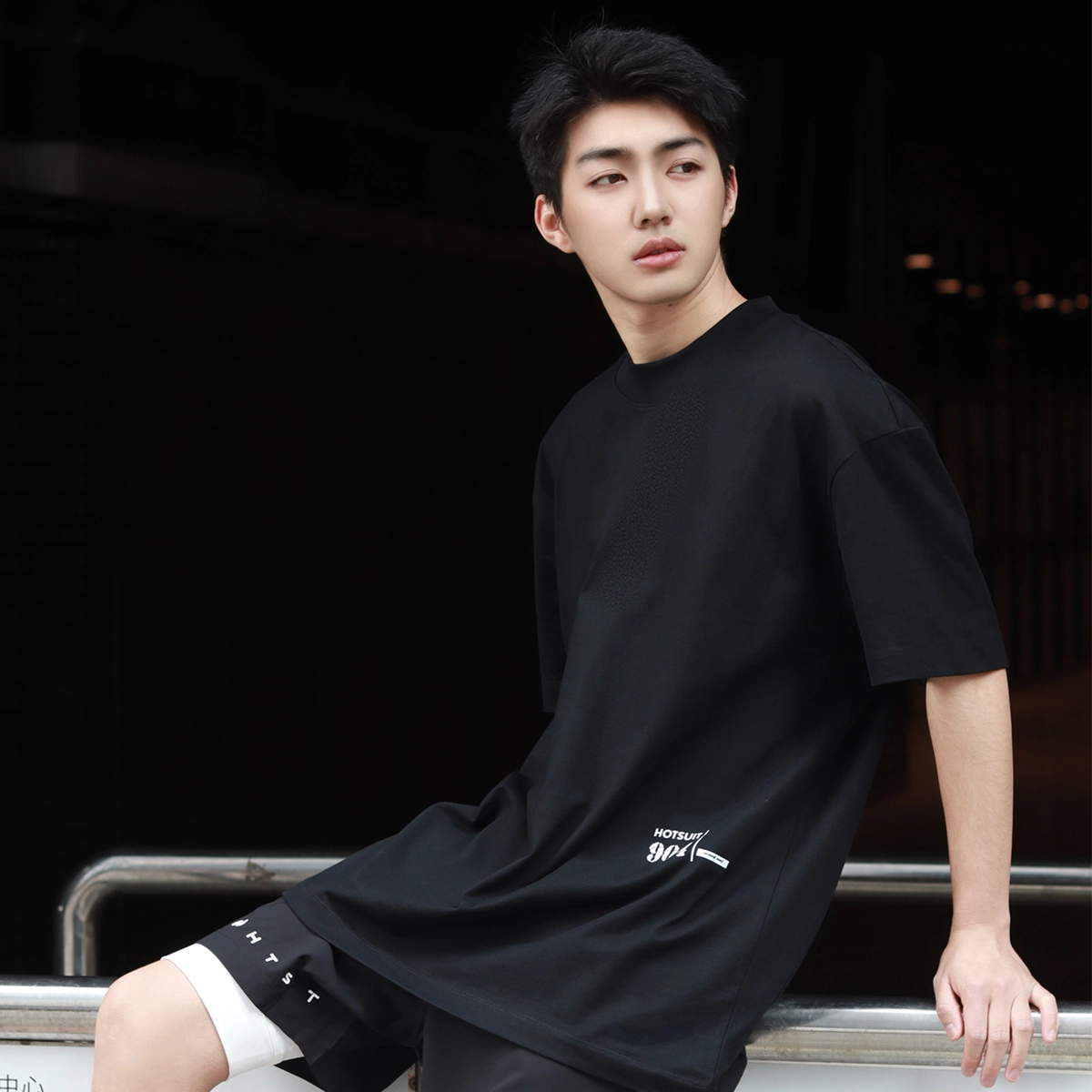 HOTSUIT Logo T