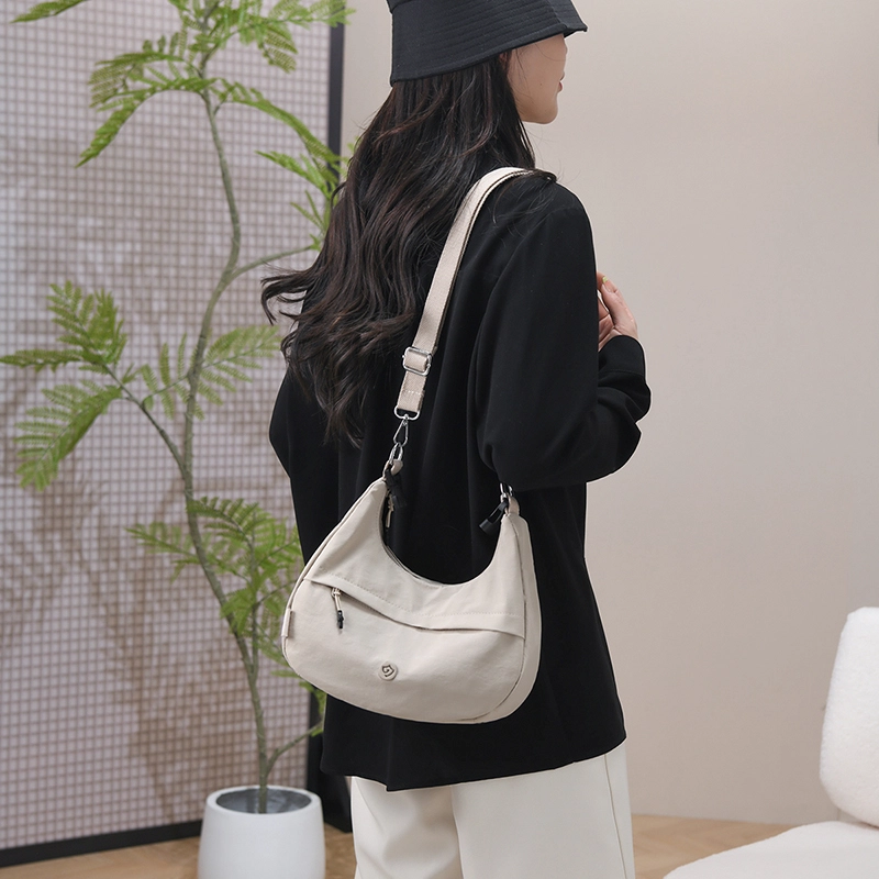 捷朗仕 时尚通勤简约小众设计百搭 尼龙布 单肩斜挎手提包 中号 女款 多色