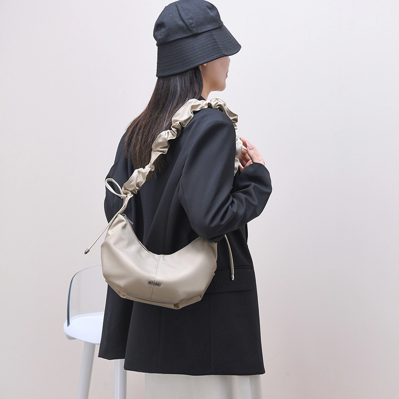 捷朗仕 时尚褶皱腋下包女春夏女士通勤上班单肩简约百搭化妆包 尼龙布 斜挎包 中号 女款 多色