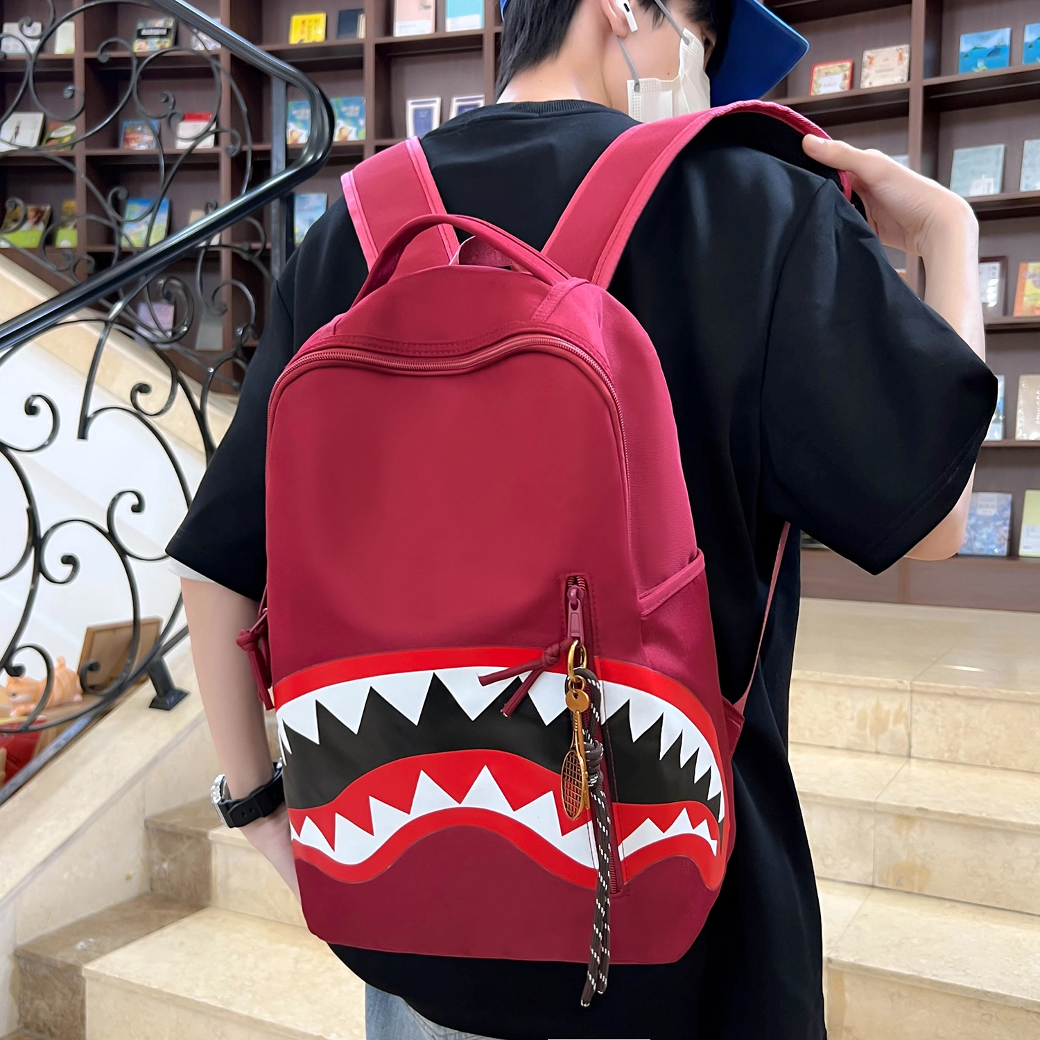 捷朗仕 鲨鱼百搭时尚设计 尼龙 双肩包 男女同款情侣款 多色