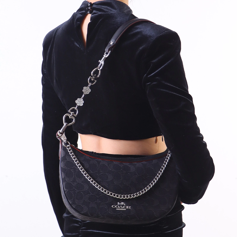 COACHAria Shoulder Bag26