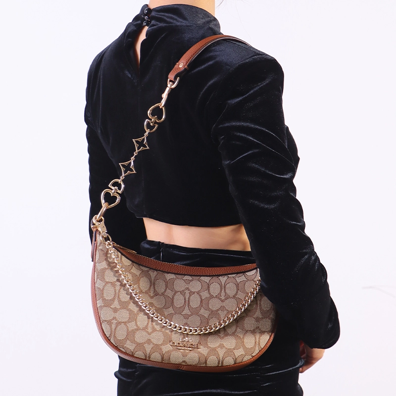 COACHAria Shoulder Bag26