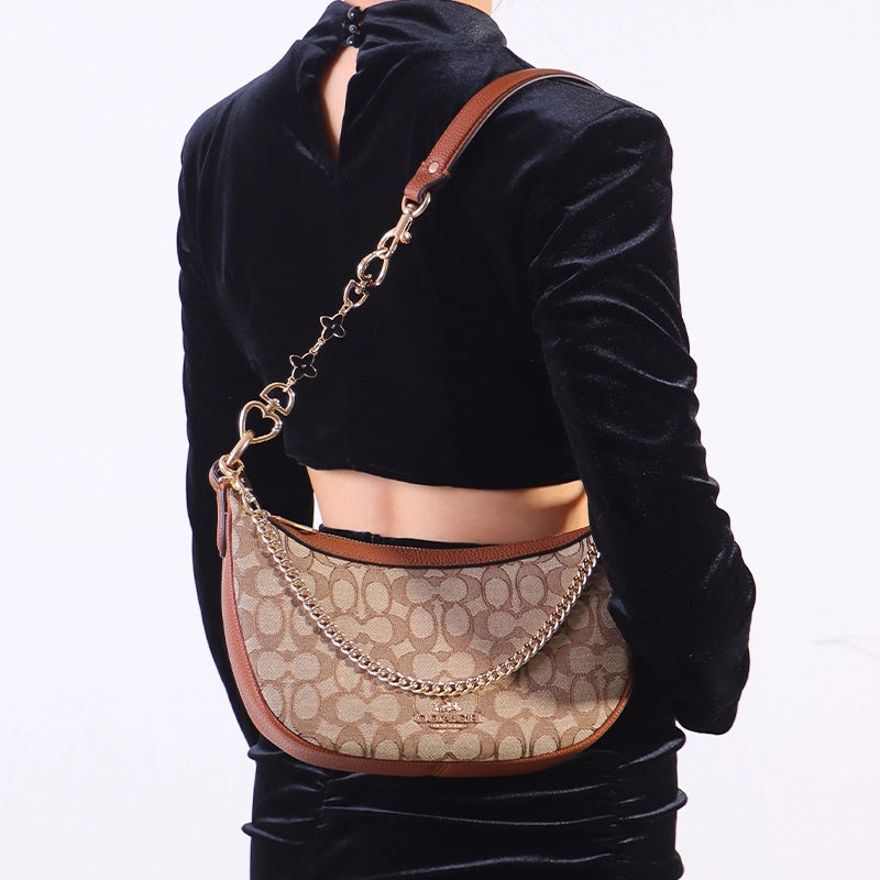 COACHAria Shoulder Bag26